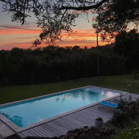 Luxe Vue Sur Piscine Et Parc Miramas
